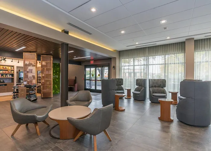Courtyard By Marriott West Springfield