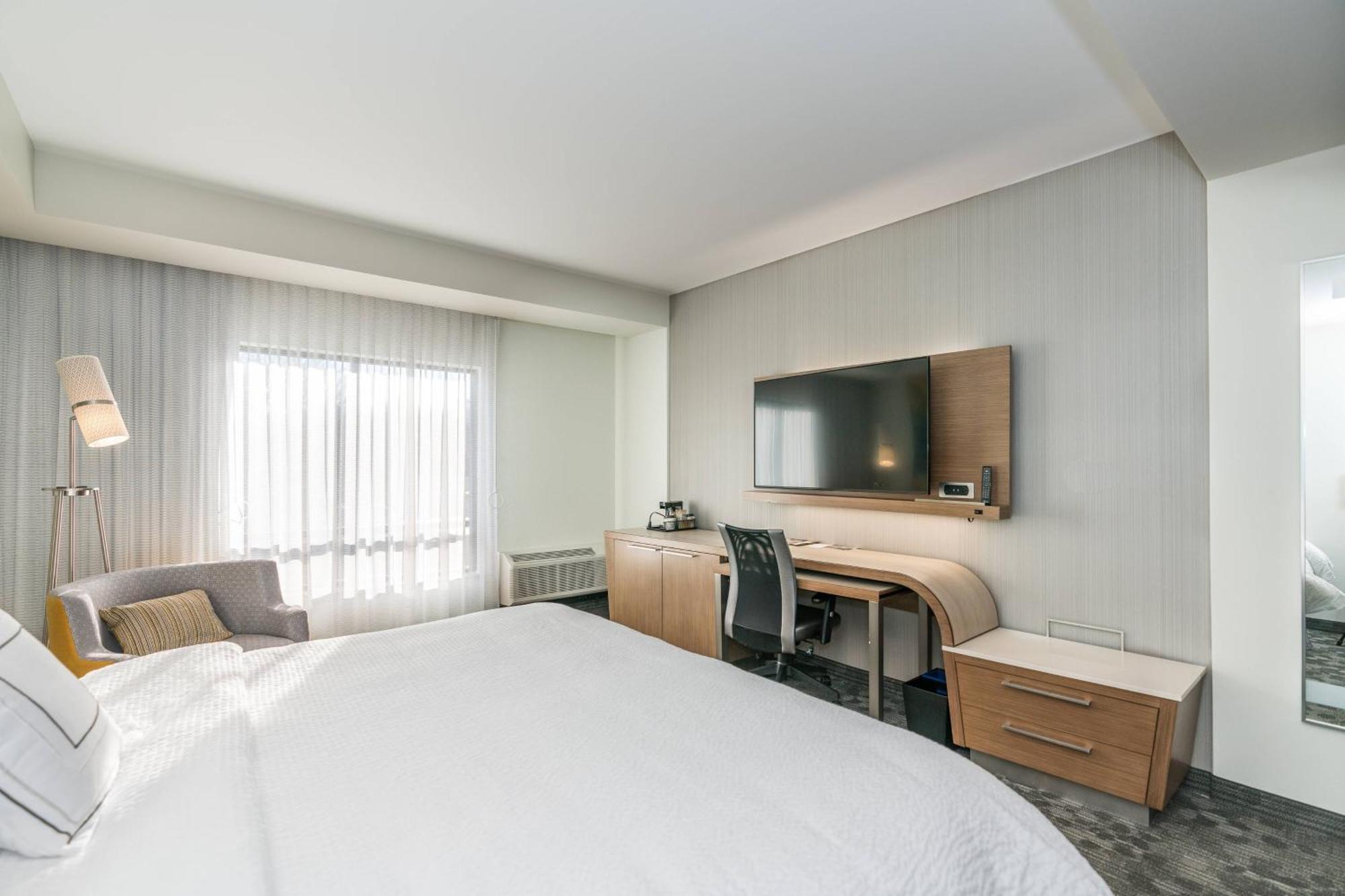 Hotel Courtyard By Marriott